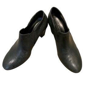 ECCO Black and Blue Lizard Leather Boots Three Inch Chunky Heel Size EU 39 US 8